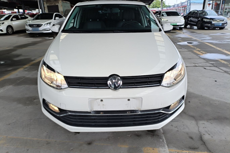 Volkswagen Polo 2017 car image #3