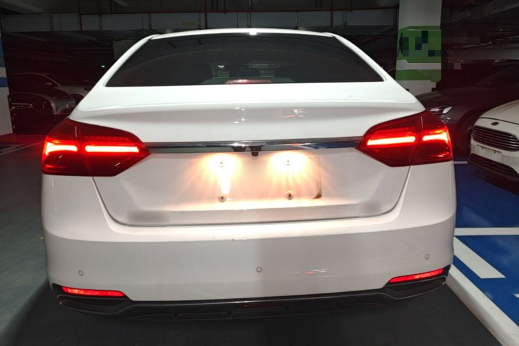 GEELY Emgrand 2020 #6 GEELY Emgrand 2020 car image #6