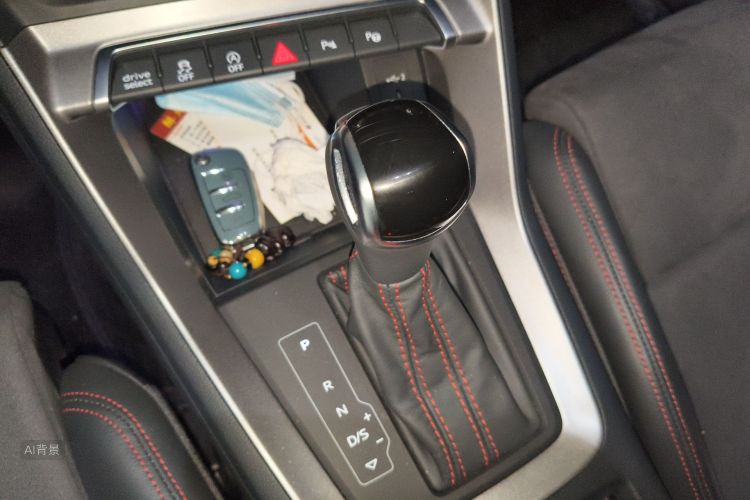 Audi Q3 2023 image de voiture #16