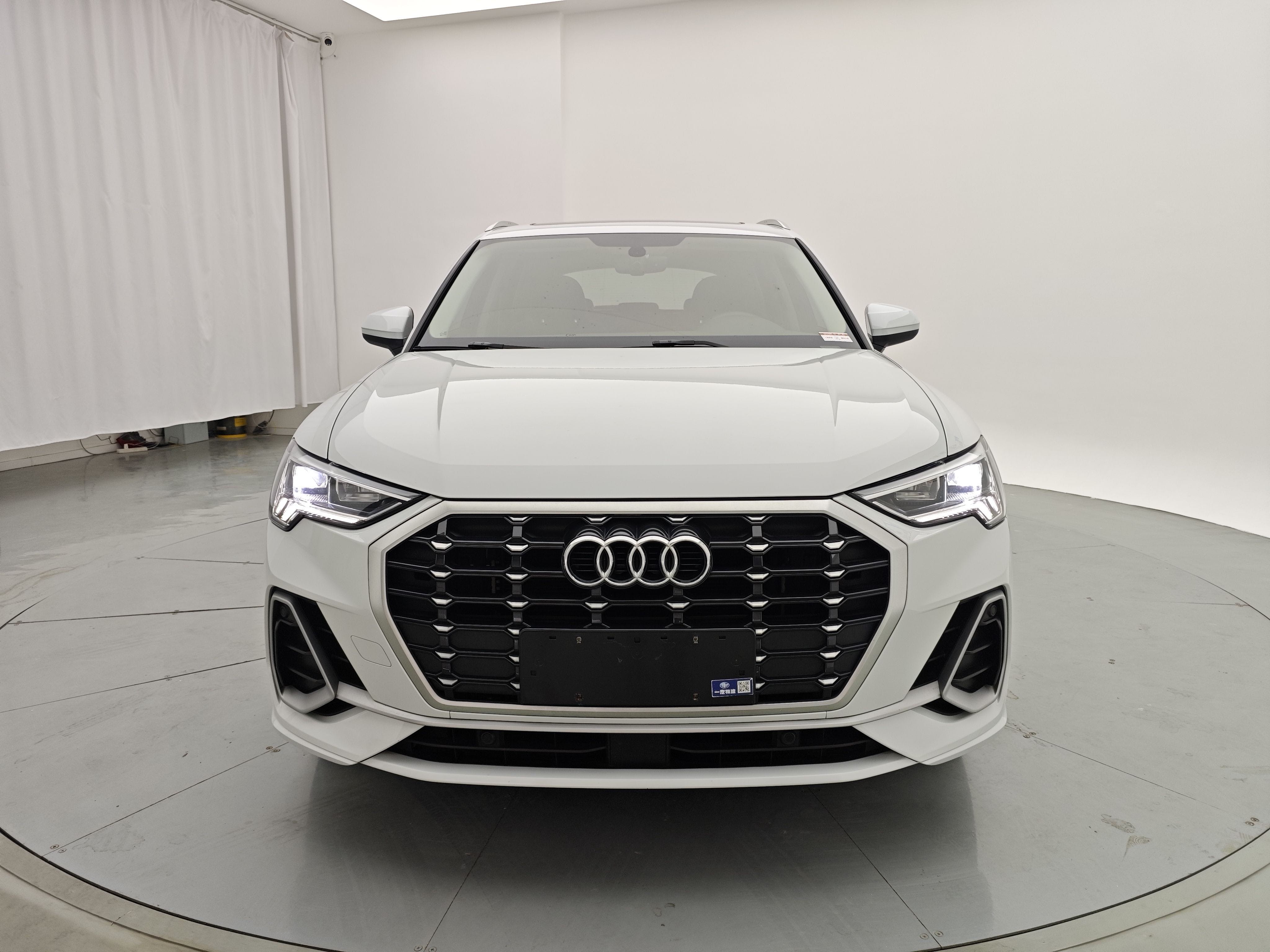 Audi Q3 2021 imagen de coche #2