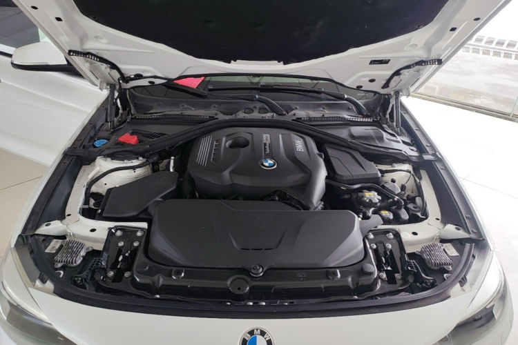 BMW 3 Series GT 2017 #22 BMW 3 Series GT 2017 car image #22