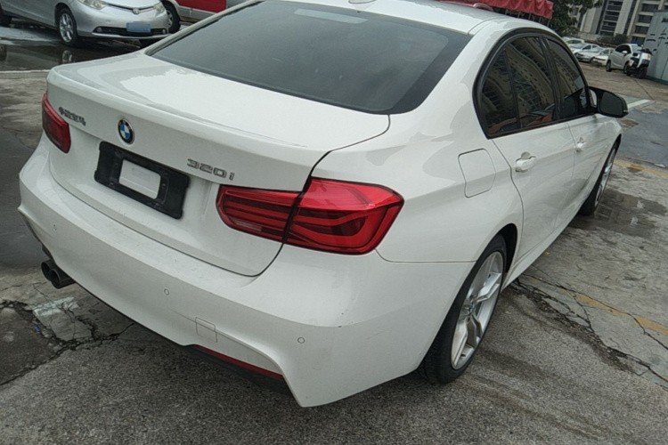 BMW 3 Series 2017 صورة سيارة #7