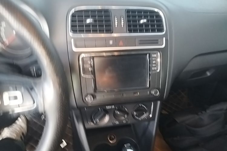 Volkswagen Polo 2018 #13 Volkswagen Polo 2018 car image #13