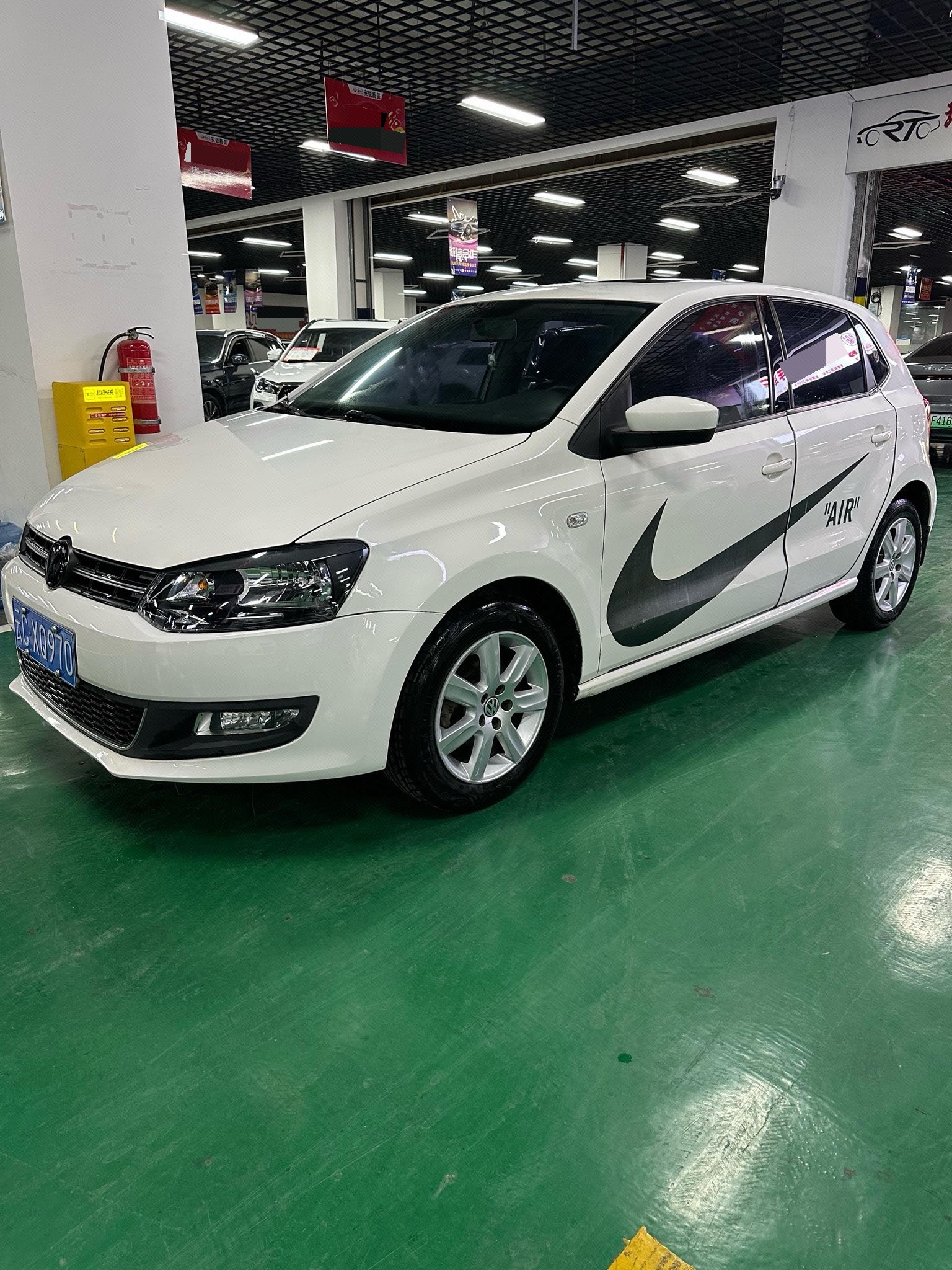 Volkswagen Polo 2012 Volkswagen Polo 2012 car image