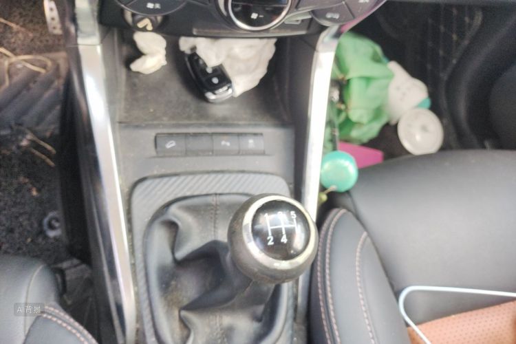 BYD Yuan 2016 car image #16