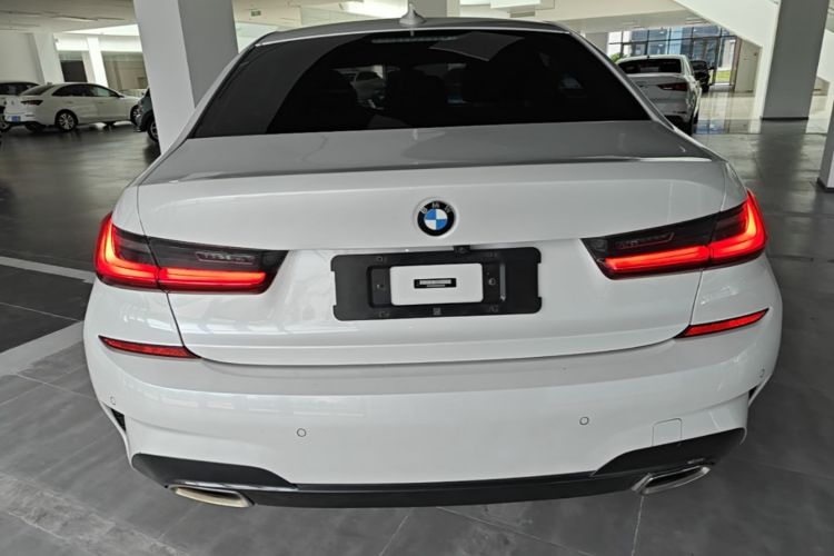 BMW 3 Series 2021 #6 BMW 3 Series 2021 immagine di auto #6