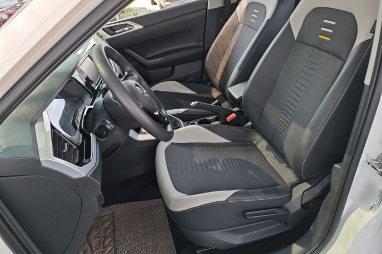 Volkswagen Polo 2020 car image #15