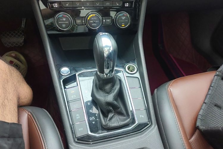 Volkswagen Lavida 2020 car image #14