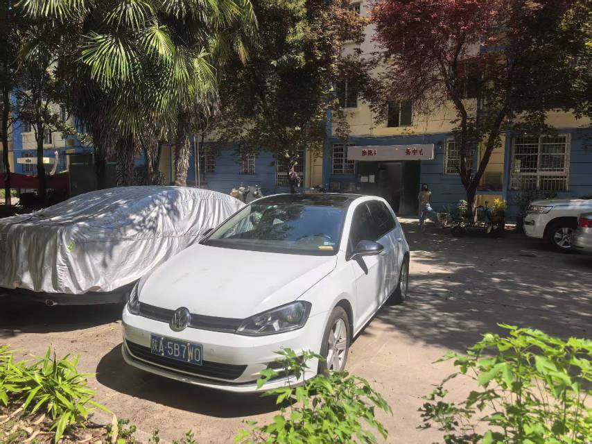 Volkswagen Golf 2018 car image 