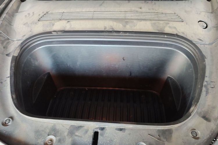 Tesla Model Y 2023 #20 Tesla Model Y 2023 car image #20