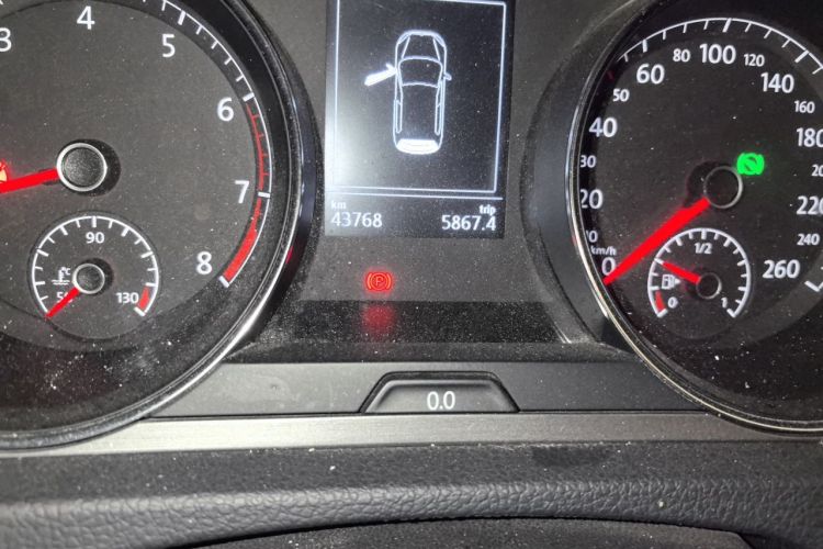 Volkswagen Golf 2014 car image #10