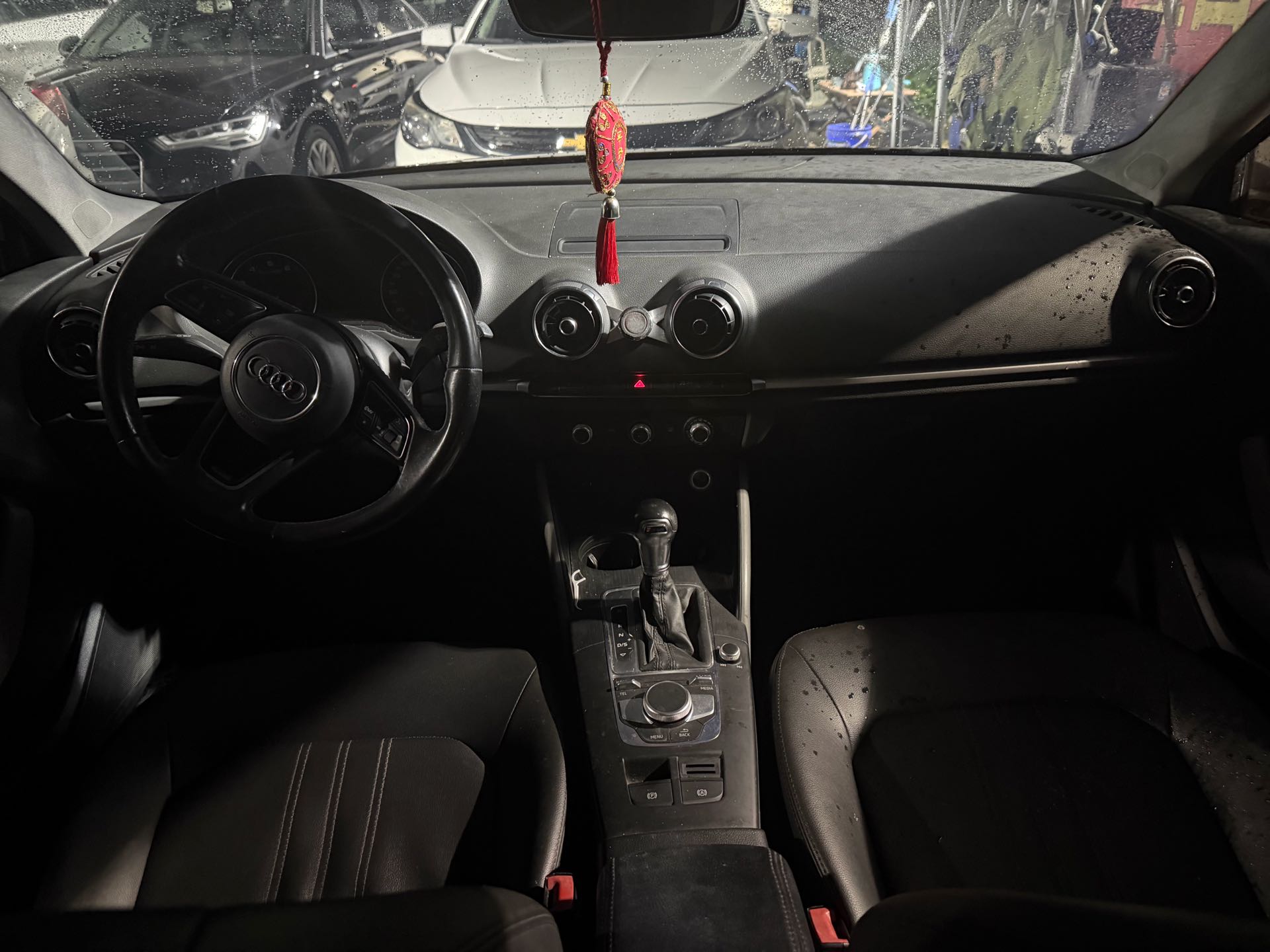 2018 car image #6