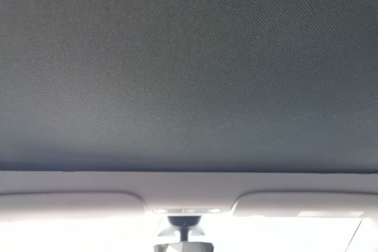 Tesla Model Y 2022 #20 Tesla Model Y 2022 car image #20