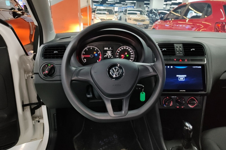 Volkswagen Polo 2018 #11 Volkswagen Polo 2018 car image #11