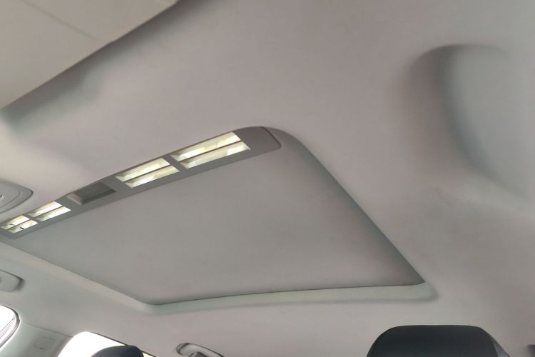 MG 5 2022 imagen de coche #18