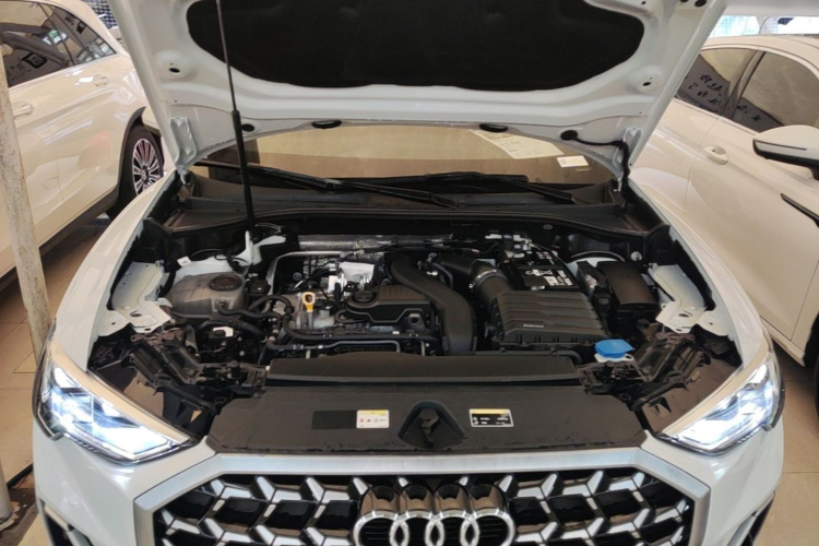Audi Q3 2024 #20 Audi Q3 2024 car image #20
