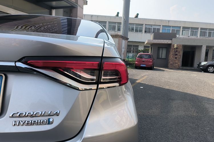 Toyota Corolla 2021 #8 Toyota Corolla 2021 صورة سيارة #8