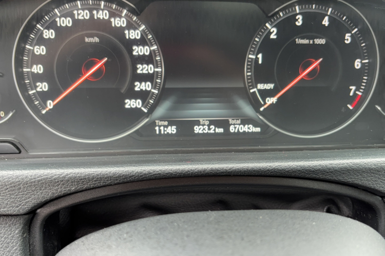 BMW 3 Series 2019 car image #8