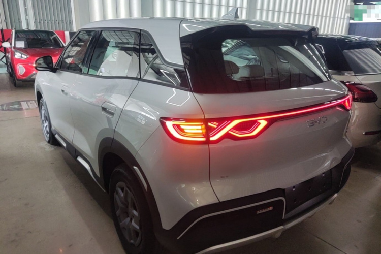BYD YuanUP 2026 #5 BYD YuanUP 2026 car image #5