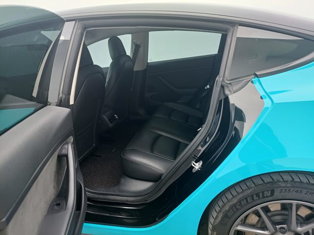 Tesla Model 3 2021 car image #10