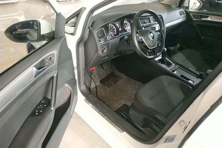 Volkswagen Golf 2018 #16 Volkswagen Golf 2018 car image #16