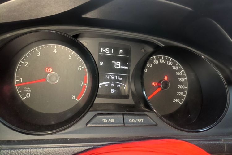 Volkswagen Lavida 2017 car image #12