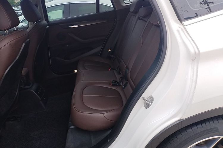 BMW X1 2019 car image #13
