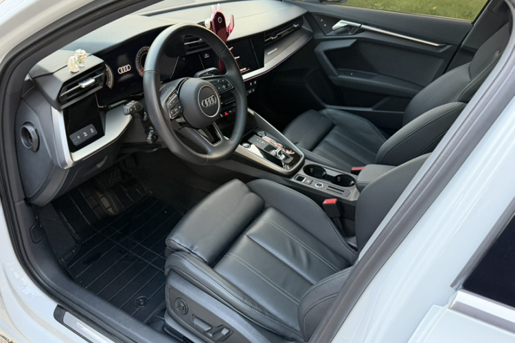 Audi A3 2024 صورة سيارة #11