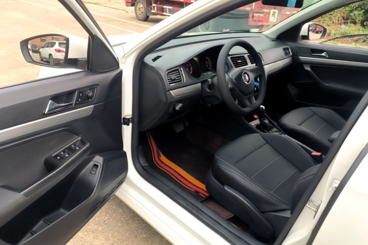 Volkswagen Lavida 2019 #16 Volkswagen Lavida 2019 car image #16