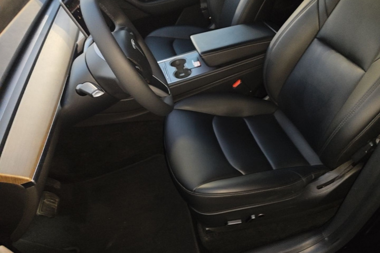 Tesla Model Y 2021 #15 Tesla Model Y 2021 immagine di auto #15