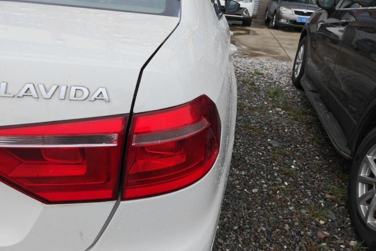 Volkswagen Lavida 2016 car image #8