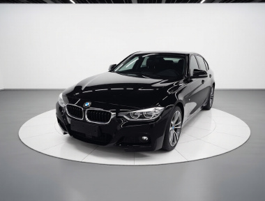 BMW 3 Series 2018 car image 