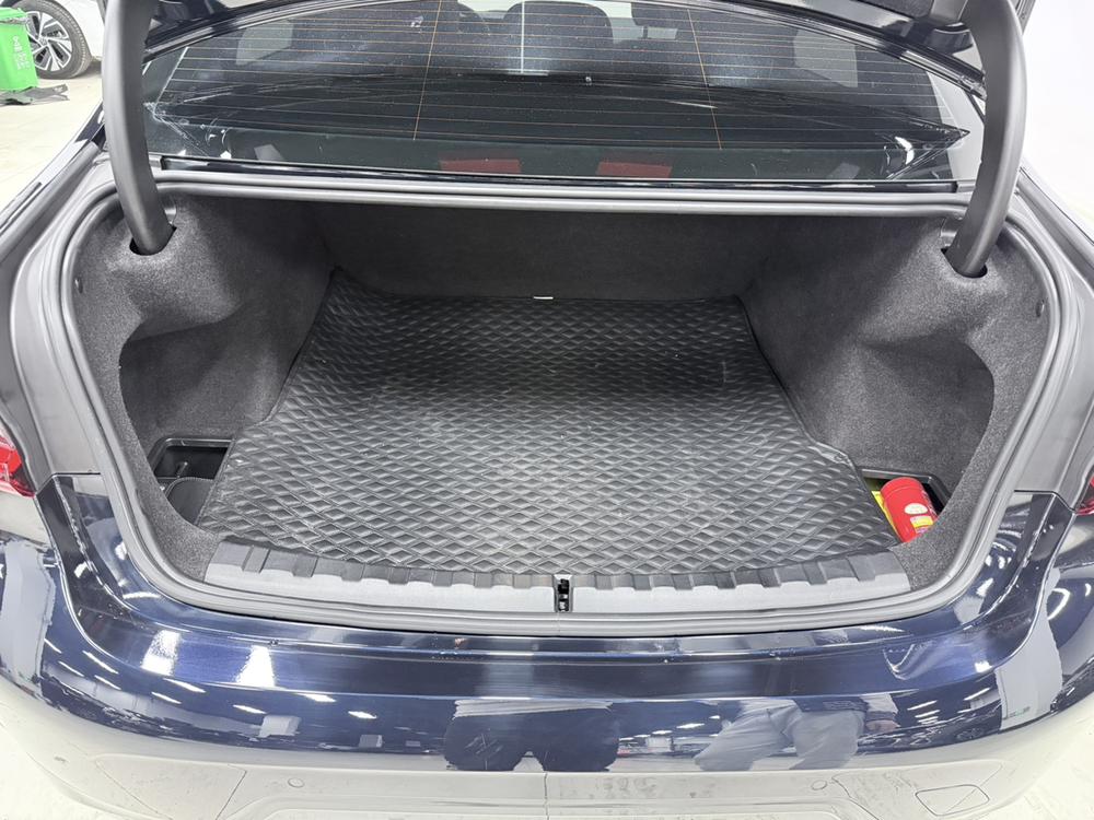 BMW 3 Series 2023 #23 BMW 3 Series 2023 car image #23