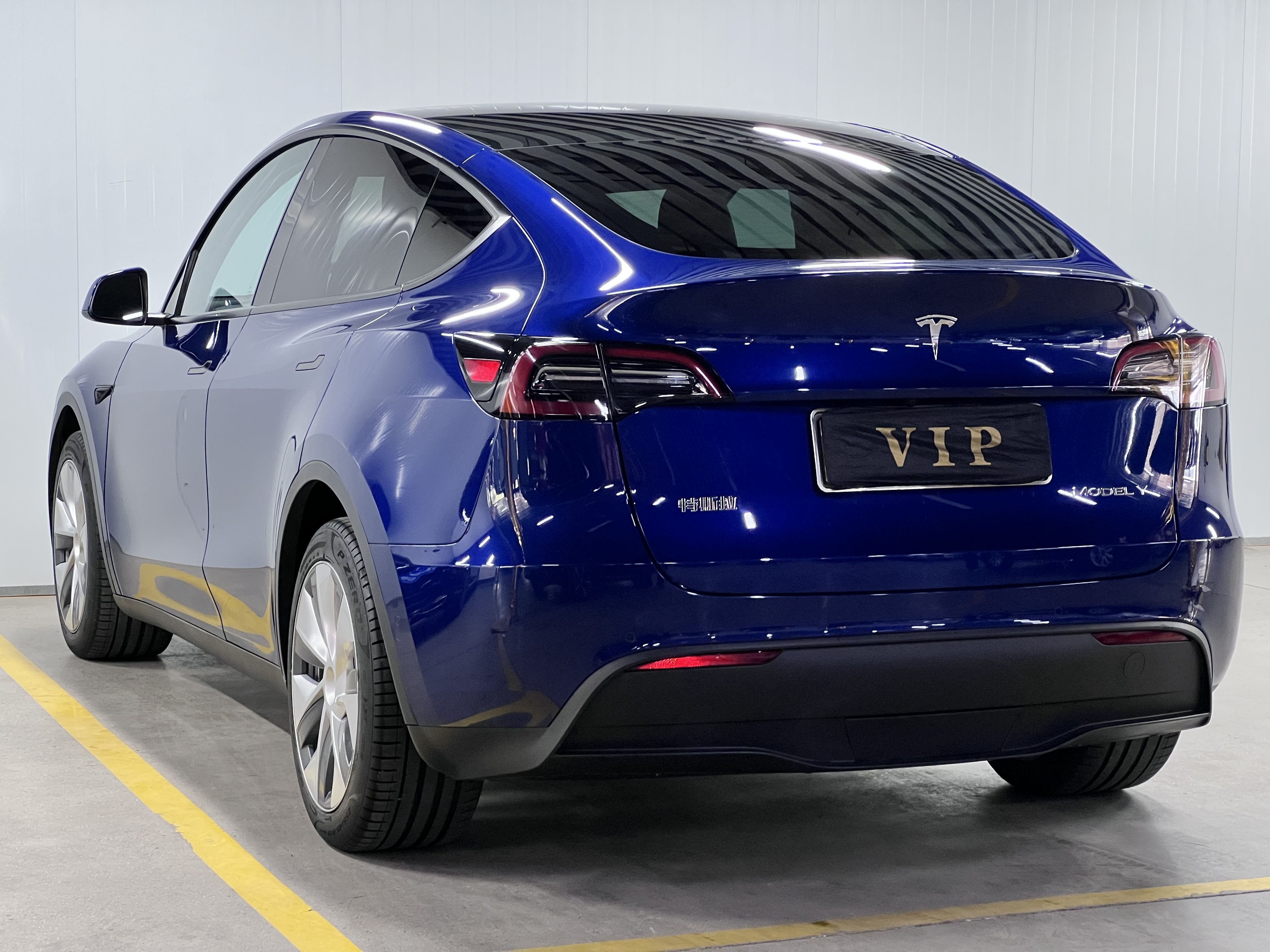 Tesla Model Y 2022 #8 Tesla Model Y 2022 car image #8