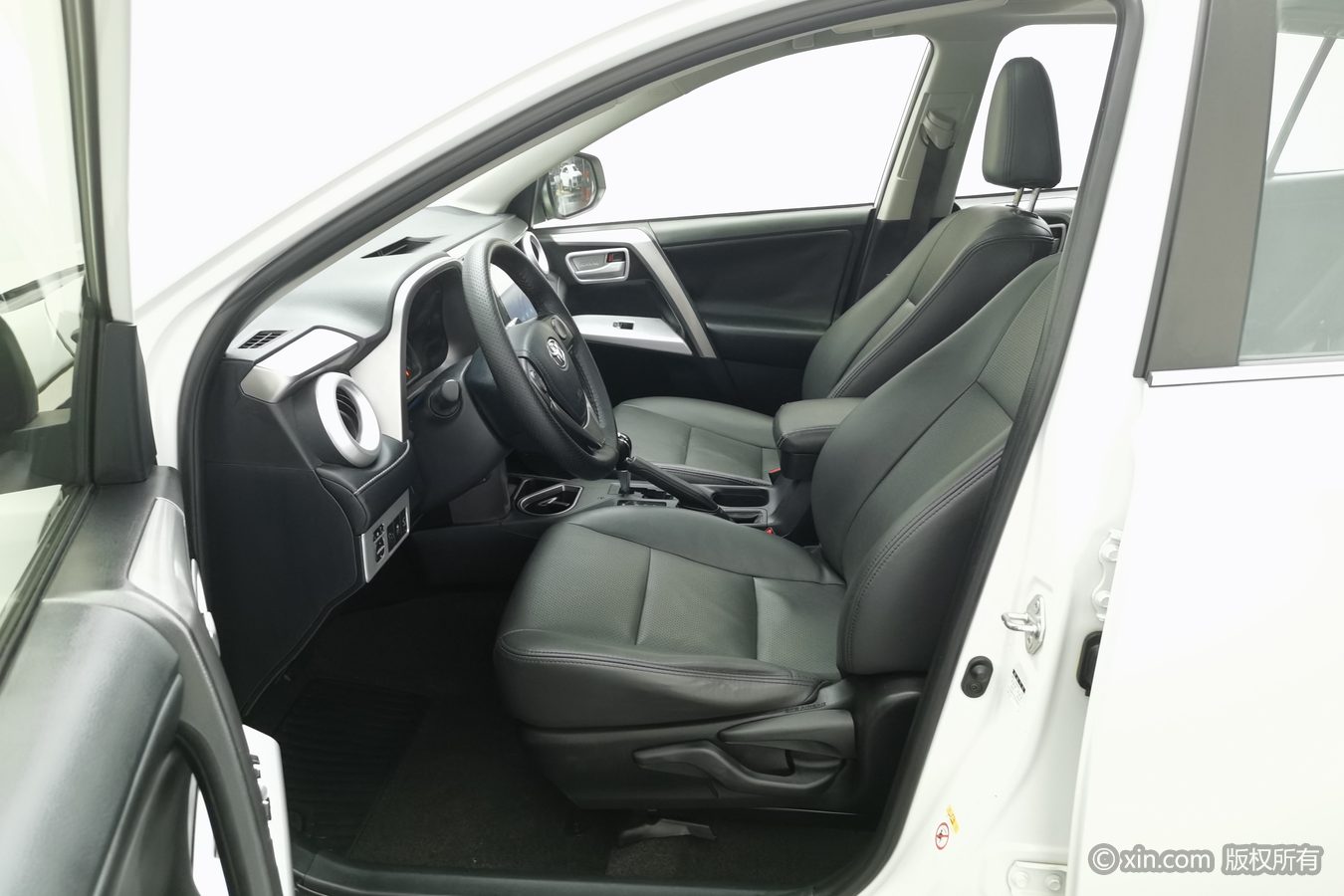 Toyota RAV4 2017 #10 Toyota RAV4 2017 صورة سيارة #10