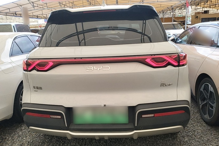 BYD YuanUP 2025 car image #6