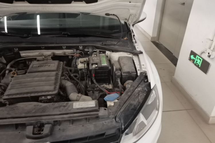 Volkswagen Golf 2016 immagine di auto #24