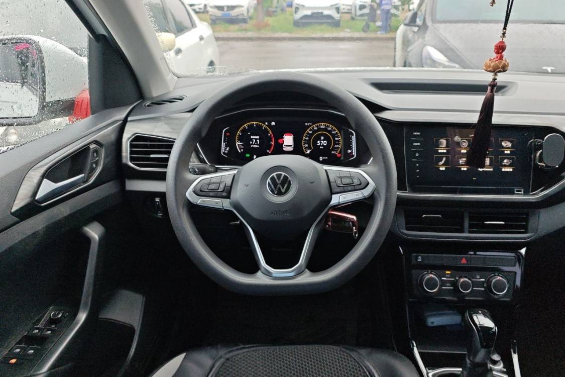 Volkswagen Tacqua 2021 #22 Volkswagen Tacqua 2021 car image #22