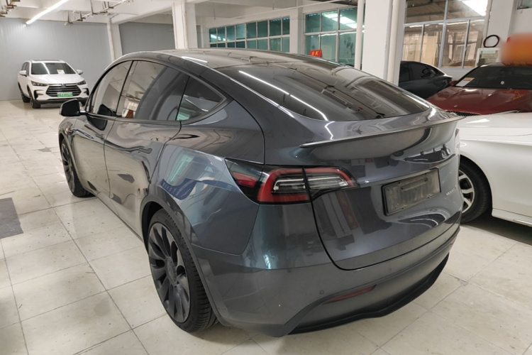 Tesla Model Y 2021 #5 Tesla Model Y 2021 car image #5