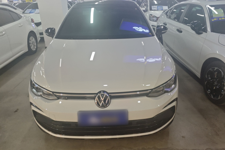 Volkswagen Golf 2024 car image #3