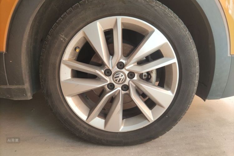 Volkswagen T-Cross 2020 car image #9