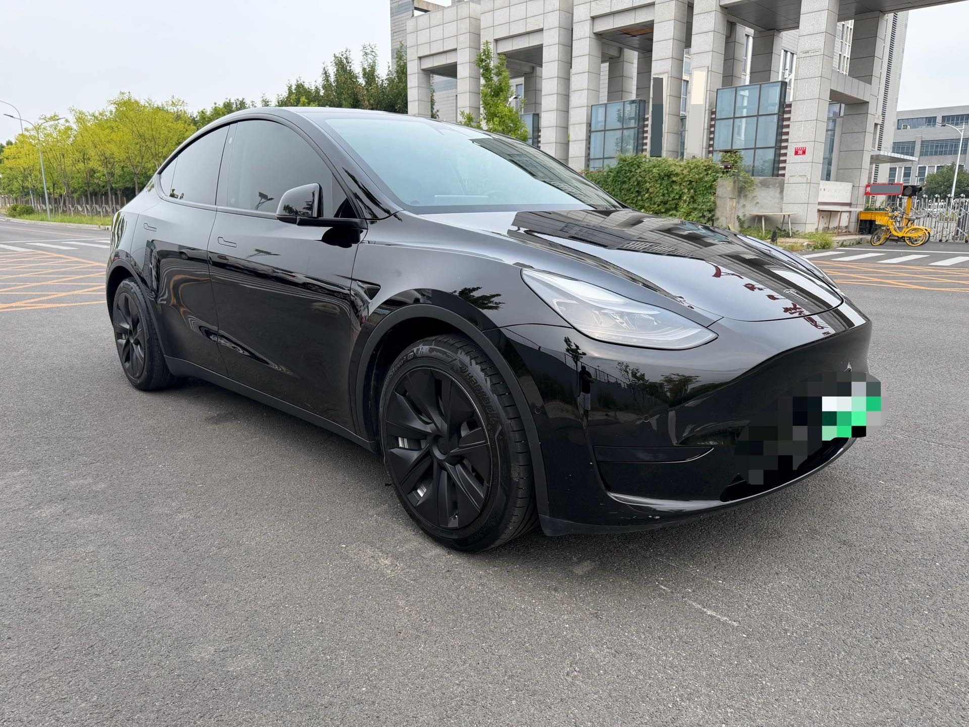Tesla Model Y 2022 #5 Tesla Model Y 2022 car image #5