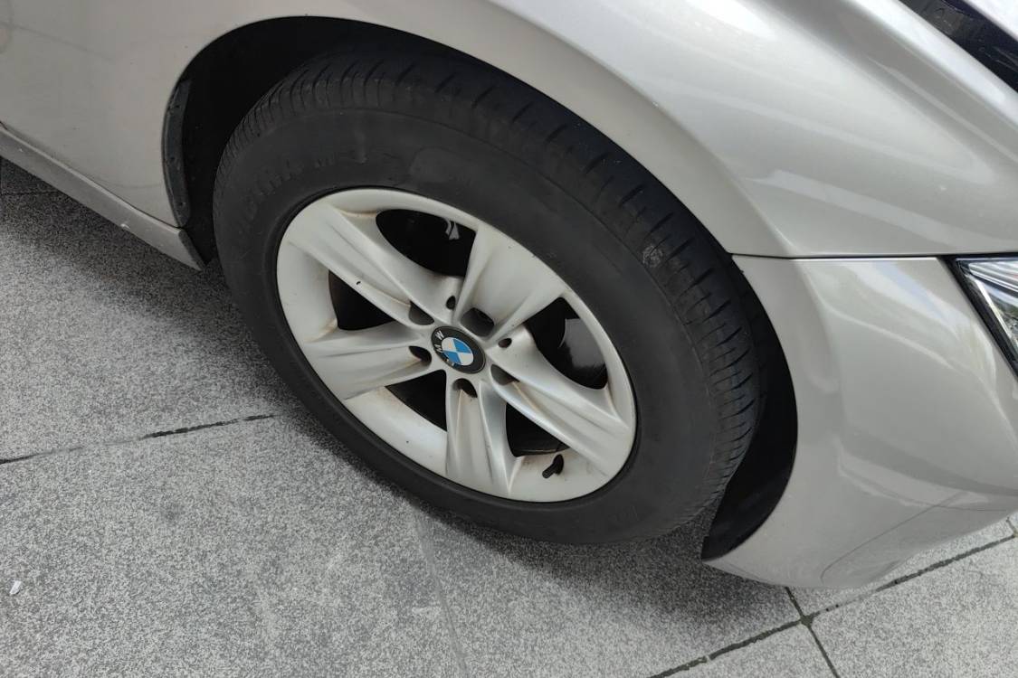 BMW 3 Series 2015 car image #9