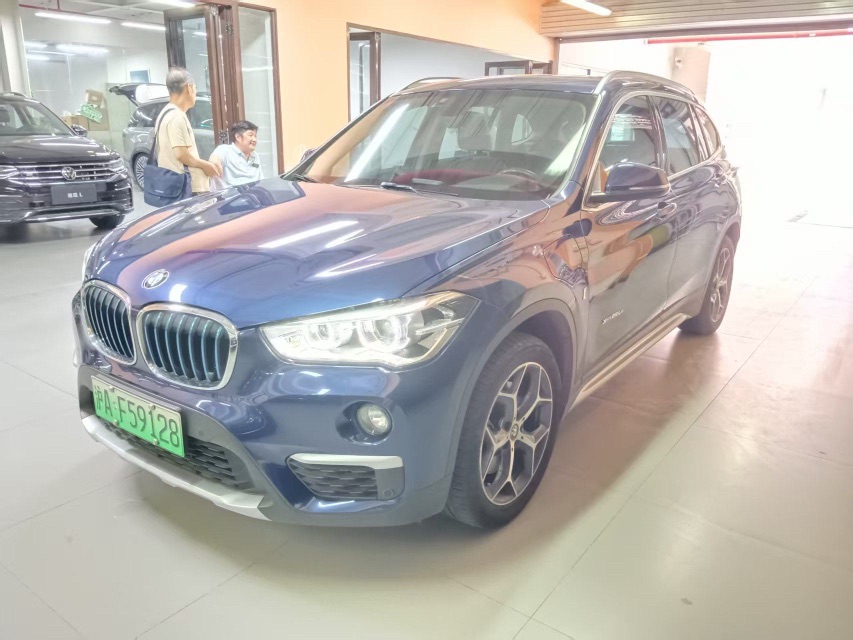 BMW X1 New Energy 2017 BMW X1 New Energy 2017 car image