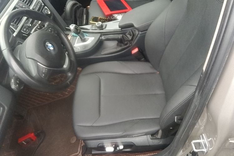 BMW 3 Series 2017 car image #15