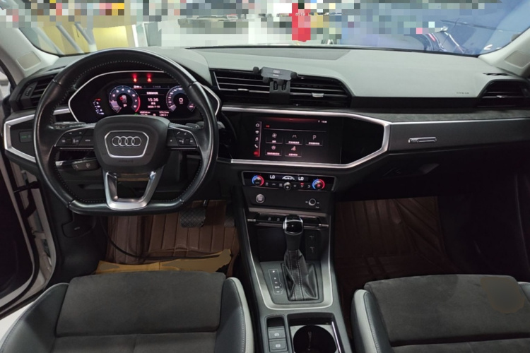 Audi Q3 2020 #11 Audi Q3 2020 car image #11