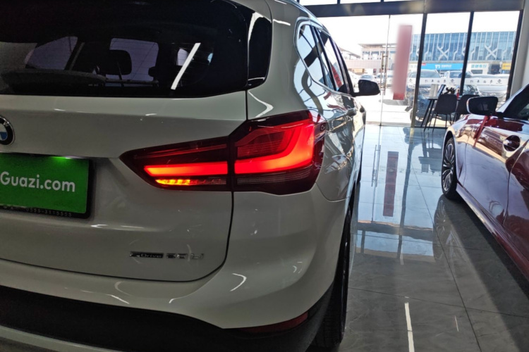 BMW X1 2021 #8 BMW X1 2021 car image #8