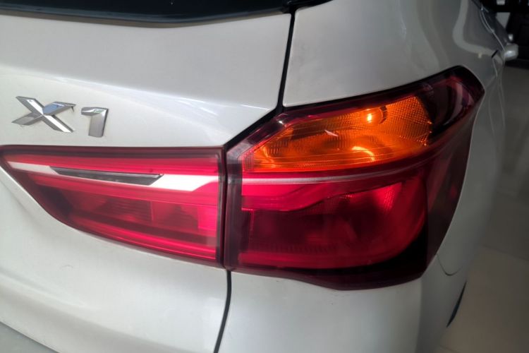 BMW X1 2018 #8 BMW X1 2018 car image #8