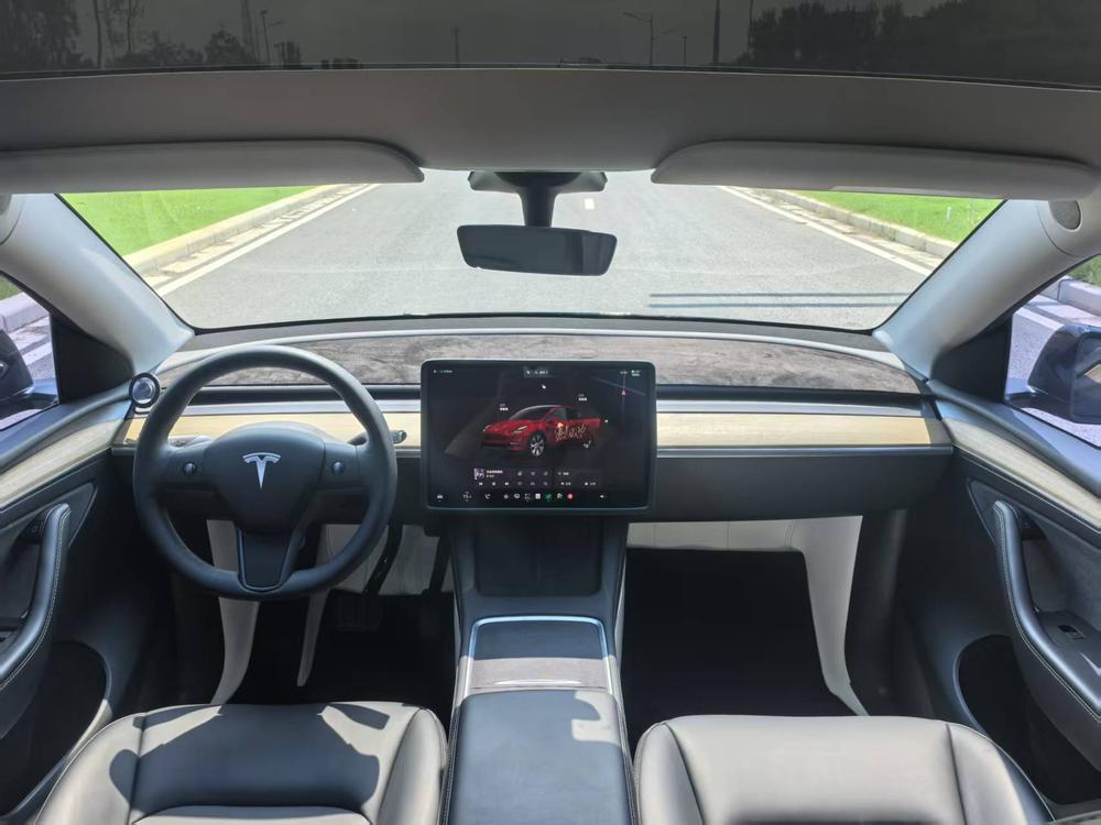 Tesla Model Y 2023 #7 Tesla Model Y 2023 immagine di auto #7