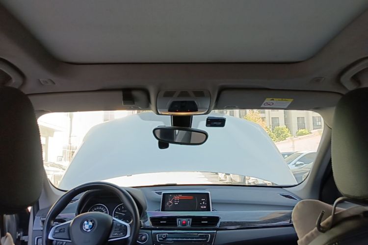 BMW X1 2017 #20 BMW X1 2017 car image #20